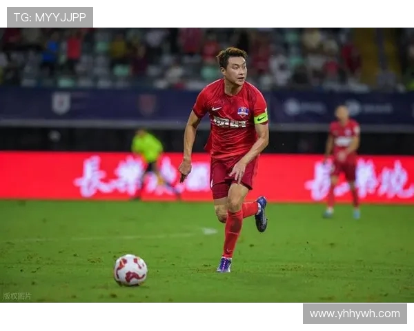 上海申花迎战梅州客家 两队争锋激战引爆本轮精彩对决 上海申花迎战梅州客家 两队争锋激战引爆本轮精彩对决