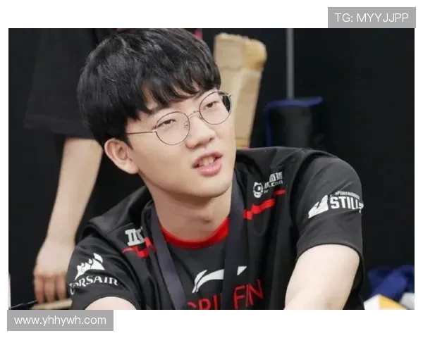 ViperADC的职业生涯与成长轨迹解析:从青训到顶级ADC选手的蜕变之路